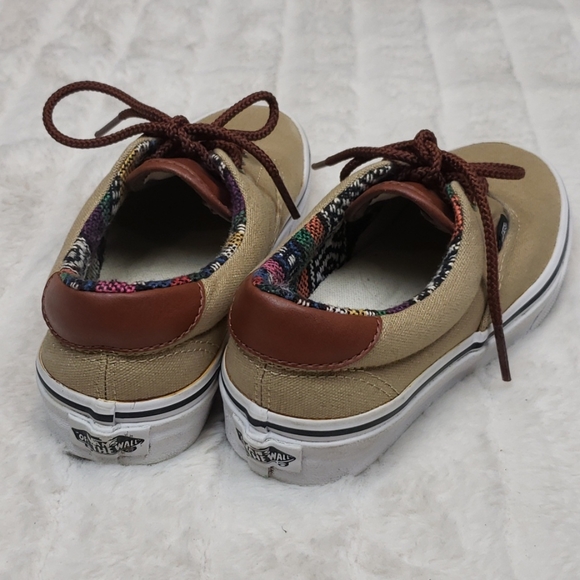 VANS Beige Sants Fe Style Womens Size 5 Worn Once - Picture 2 of 5